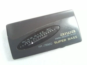 Aiwa Cr-A05 Am/Fm Stereo Pocket Radio Super Bass Working Product Vinatge JPN Lim - Picture 1 of 6