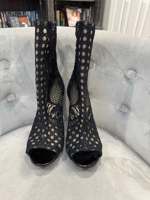 Balmain 黑色面料踝靴 40 码,美国 10 码 — 第 1/4 张图片