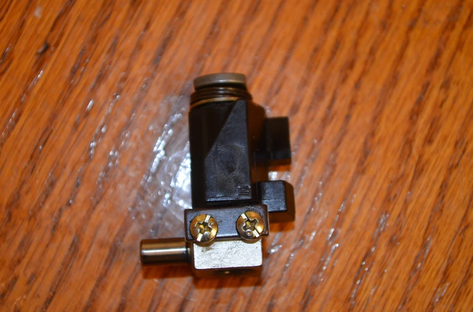 MÁQUINA DE BORDAR MELCO CONJUNTO RECIPROCADOR Foto 1 de 1