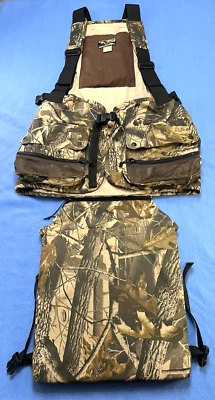 Field & Stream Hunting Vest Realtree Hardwood Hunting Vest w/Seat Cushion XL/XXL - Image 1 of 4