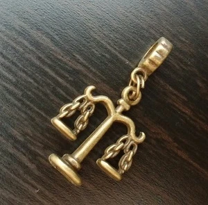 Pulsera Dije Europeo Scales Justicia Abogado Legal Zodiaco Libra Colgante Ajuste - Imagen 1 de 3