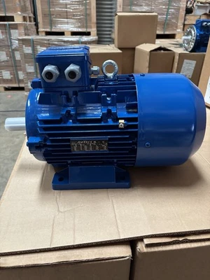 AMTECS - 7.5KW - 2915RPM - 400/690V - 112 FRAME - FOOT MOUNT - 3 PHASE - IE3 - Image 1 of 3