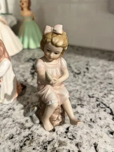 Vintage Enesco Treasured Memories SeaShell Enchantment Figurine 1981 - Picture 1 of 3