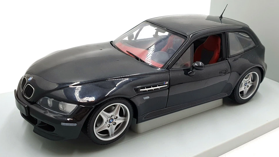 UT Models 1/18 Scale Diecast 20432 - BMW Z3 M Coupe Metallic Black - Image 1 of 4