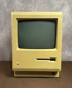 Apple Macintosh 512K M0001 W Vintage Computer Powers Up No Accessories Mid 1980s - Picture 1 of 19