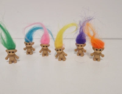 Trolls mini figures party bag fillers. 2.5cm. Collectable lucky Choose colours.
