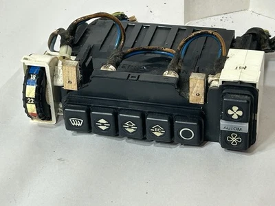 1981 -1989 Mercedes Benz R107 380SL 560SL A/C HVAC Heater Climate Control Unit - Image 1 of 4