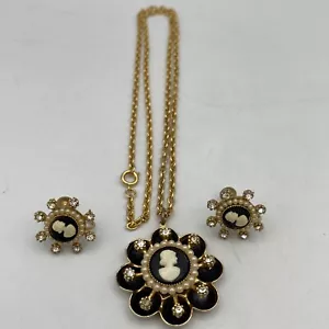 Vtg Coro Pegasus Black Enamel Cameo Necklace 25” With Earrings Gold Tone Set - Picture 1 of 9