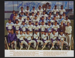 1978 Milwaukee Brewers Team Signed Auto 8x10 Photo With 14 Autographs - Picture 1 of 1