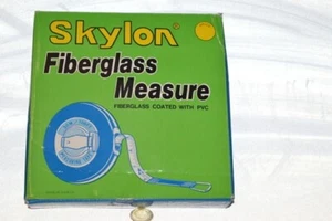Cinta métrica de fibra de vidrio Skylon vintage, recubierta con PVC, 100 PIES. Funciona - Imagen 1 de 3