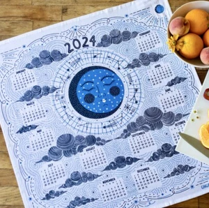 NEW! Gingiber 2024 TEA TOWEL — 100% Flour Sack Cotton 26 x 27” SOLD OUT / RARE - Picture 1 of 14