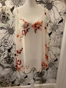 WHITE HOUSE BLACK MARKET Women's Flowery Strappy Blouse on White SIZE 18W - Picture 1 of 6
