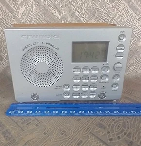 Grundig YB-P 2000 World Receiver Radio AM FM MW SW1 Porsche Work's Great 💥Offer - Zdjęcie 1 z 10