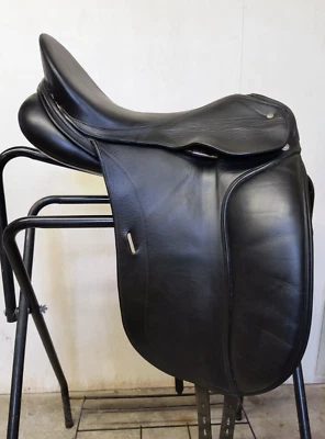 Sillín de doma Schleese "Jes Elite" negro - 17,5" - árbol ancho - ¡excelente estado!! Foto 1 de 4