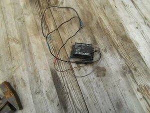 Marder Frei KFZ Marderabwehr Ultraschall Marderschreck Marderschutz ISOTRONIC - Bild 1 von 4