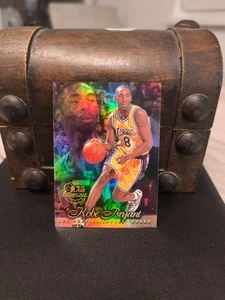1996-97 Flair Showcase Grace KOBE BRYANT Rookie #Sec 1 / Row 1 / Seat 31 - Bild 1 von 2