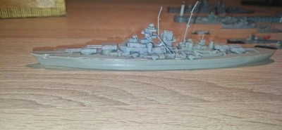 Airfix Schlachtschiff Bismarck Deutsche Kriegsmarine 1:1200 Konvolut sammeln  - Bild 1 von 4