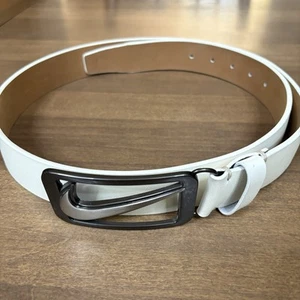 Nike Golf Mens White Leather Belt - Swoosh Buckle Size 42 11034-04 Golf Outdoors - Picture 1 of 9