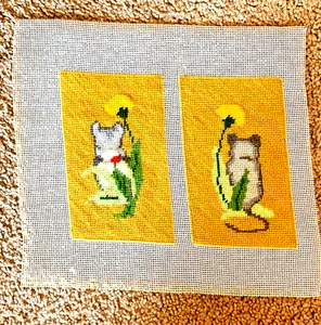 Vintage fertiger Gobelin mit Nadelspitze 2 Katzen & Pusteblumen 7 x 4 Zoll - Bild 1 von 5