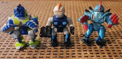 Vintage Z-Bots Figures! - Image 1 of 4