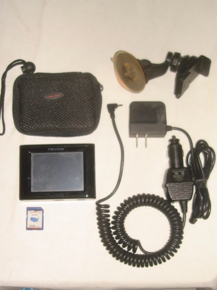 NEXTAR  M3-02 SATELLITE NAVIGATION GPS W/USA SD CARD - Image 1 of 4