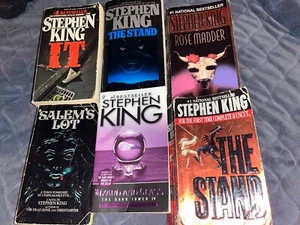 Lot of 11 Stephen King Horror Hardcover Books MIX - Picture 1 of 2