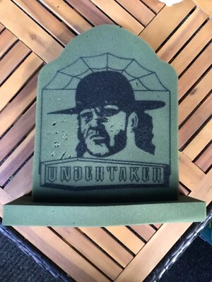 Lápida de espuma de colección 1991 WWF Undertaker CON BASE Titan Sports Wrestling WWE Foto 1 de 4