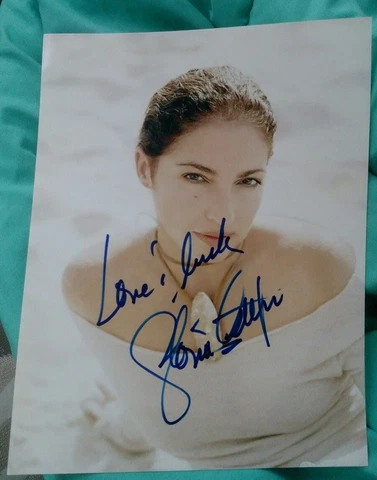 GLORIA ESTEFAN SIGNED 8X10 PHOTO TURN THE BEAT AROUND W/COA+PROOF RARE WOW Cover