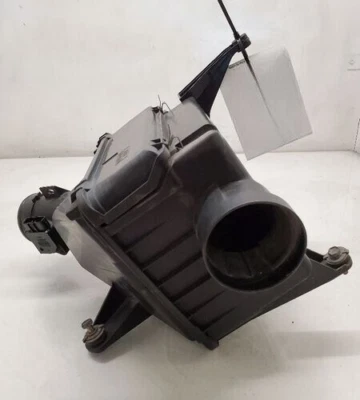 1999-2002 Toyota 4Runner 3.4L Air Cleaner Intake Filter Box OEM - Image 1 of 4