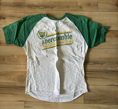 Camiseta vintage verde y blanca XL de Abercrombie & Fitch para niños Foto 1 de 2