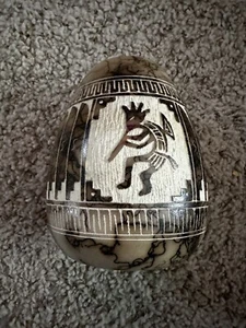 Navajo Pottery Etched Vase Signed - Picture 1 of 4