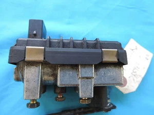 Volkswagen Touareg 2006 - lado izquierdo turbo actuador original compuerto electrónico - Imagen 1 de 7