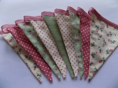 Tela de flores estilo vintage floral Bunting Rose & Hubble manchas hecha a mano 1-3 m Foto 1 de 4