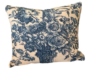 Vintage Zoffany Boudoir Kissen 16" B x 13" H blau & creme Leinen marineblau Samtrücken - Bild 1 von 3