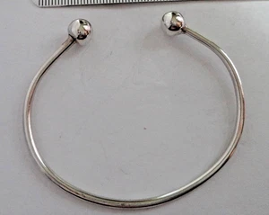 9" Sterling Silver 13gram 8mm Removable Bead Slider 3mm thick Wire Bracelet - Picture 1 of 2