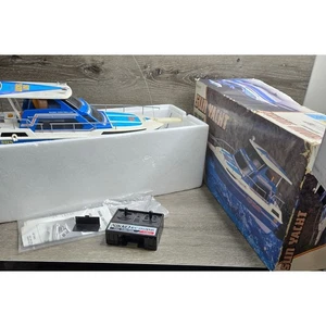 Nikko Sun Yacht Ferngesteuertes Boot Maßstab 1:20 nicht getestet - Bild 1 von 22