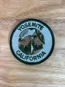 Vintage Yosemite National Park California CA Nat’l Pk Souvenir Patch 3”Verde - Foto 1 di 2