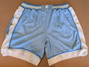 Vintage Nike North Carolina Tar Heels Authentic Basketball Shorts Sz 34 NCAA USA - Picture 1 of 14