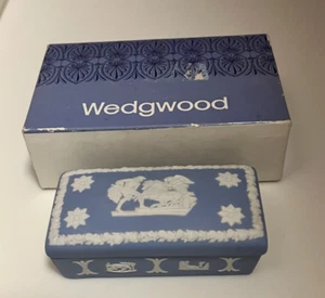 Vtg Wedgewood Jasperware Rectangular Trinket Box Blue Original Box - Picture 1 of 10