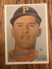 1957 Topps Vernon Law #199   Pittsburgh Pirates