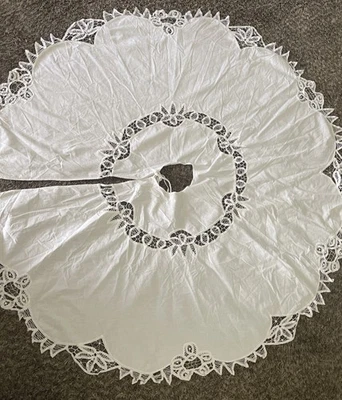 Falda árbol encaje algodón Battenburg 45" redonda vintage Foto 1 de 4