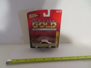 Johnny Lightning JL19 Classic Gold Collection 1955 Chevy Impala SS Gold 2011 MOC - Picture 1 of 4