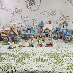 Vintage Easter Village Bunny Figurines NO POWER CORD - MISSING 1 FIGURE - W/Box - Picture 1 of 14