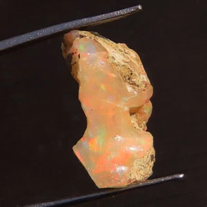 Natürlicher äthiopischer Opal grobes Farbspiel Edelstein 7,75 ct 14 x 19 x 5 mm SU-243 - Bild 1 von 3