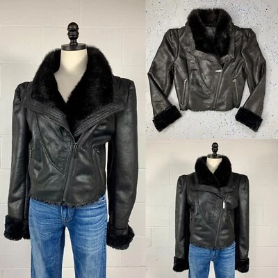 Chaqueta de moto recortada de microgamuza negra Sean John forro de cuello de piel sintética L Foto 1 de 4