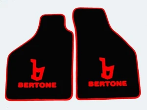 Fussmatten für Fiat X1/9 Bertone Autoteppiche schw/rot - Bild 1 von 1