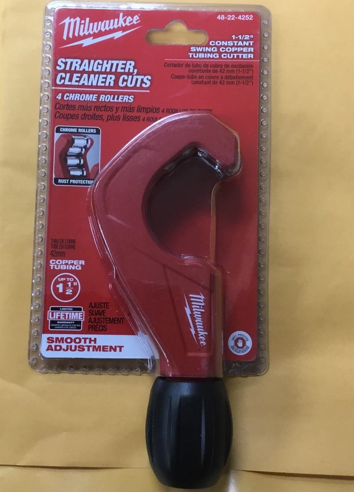 Milwaukee 1-1/2” Constant Swing Copper Tubing Cutter 48-22-4252 - Image 1 of 1