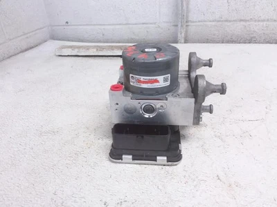 2020 JEEP GLADIATOR Anti-Lock Brake Pump Assembly OEM ID 68335895AE - Image 1 of 4