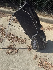 Ping 4 Under Stand Carry Golf Bag Black 4 Way Compartment, Dual Strap - Picture 1 of 12