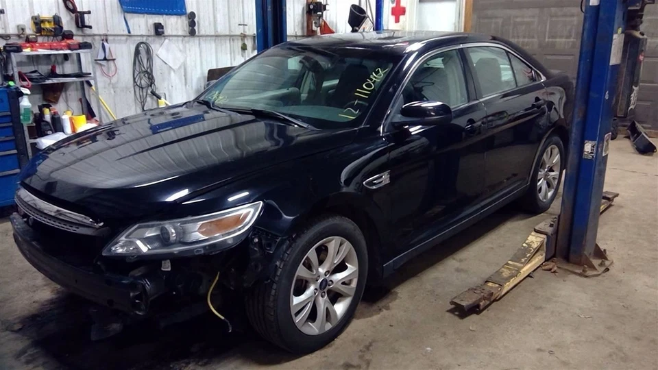 屋顶玻璃组件适用于 10 - 19 TAURUS 1039 — 第 1/4 张图片